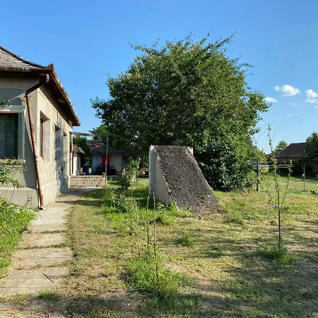 Vasmacska Vendeghaz Guest house Tiszaszolos